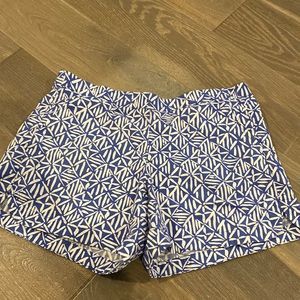 Excellent condition Lilly Pulitzer size M Ocean View Shorts